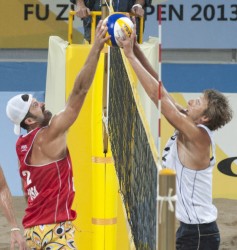 battle-at-the-net-between-yaroslav-koshkarev-from-russia-and-todd-rogers-from-usa-nahled